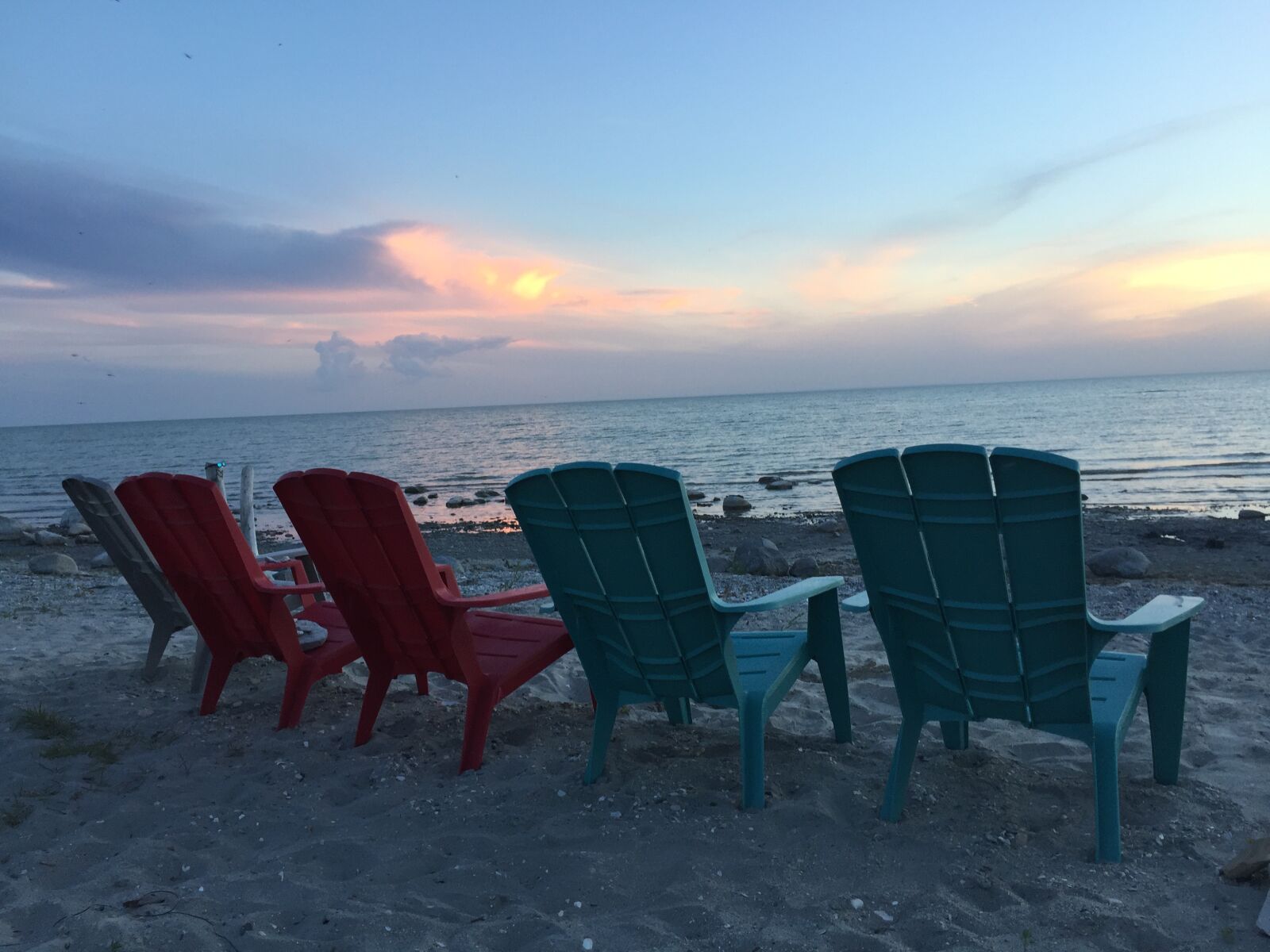 iPhone 6 Plus back camera 4.15mm f/2.2 sample photo. Beach, clouds, sunset photography