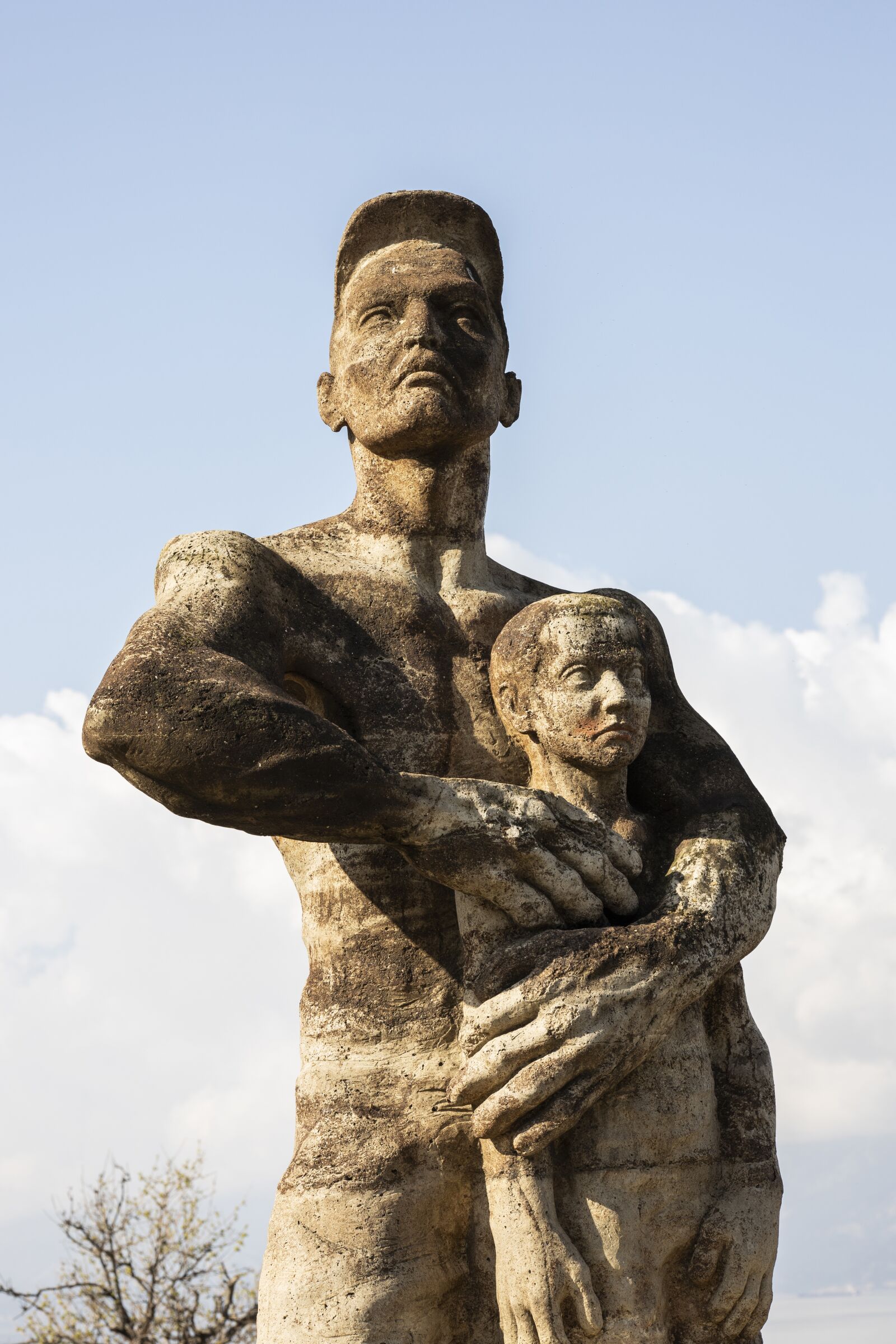 Canon EOS R + Canon RF 85mm F1.2L USM sample photo. Sculpture, monument, art photography
