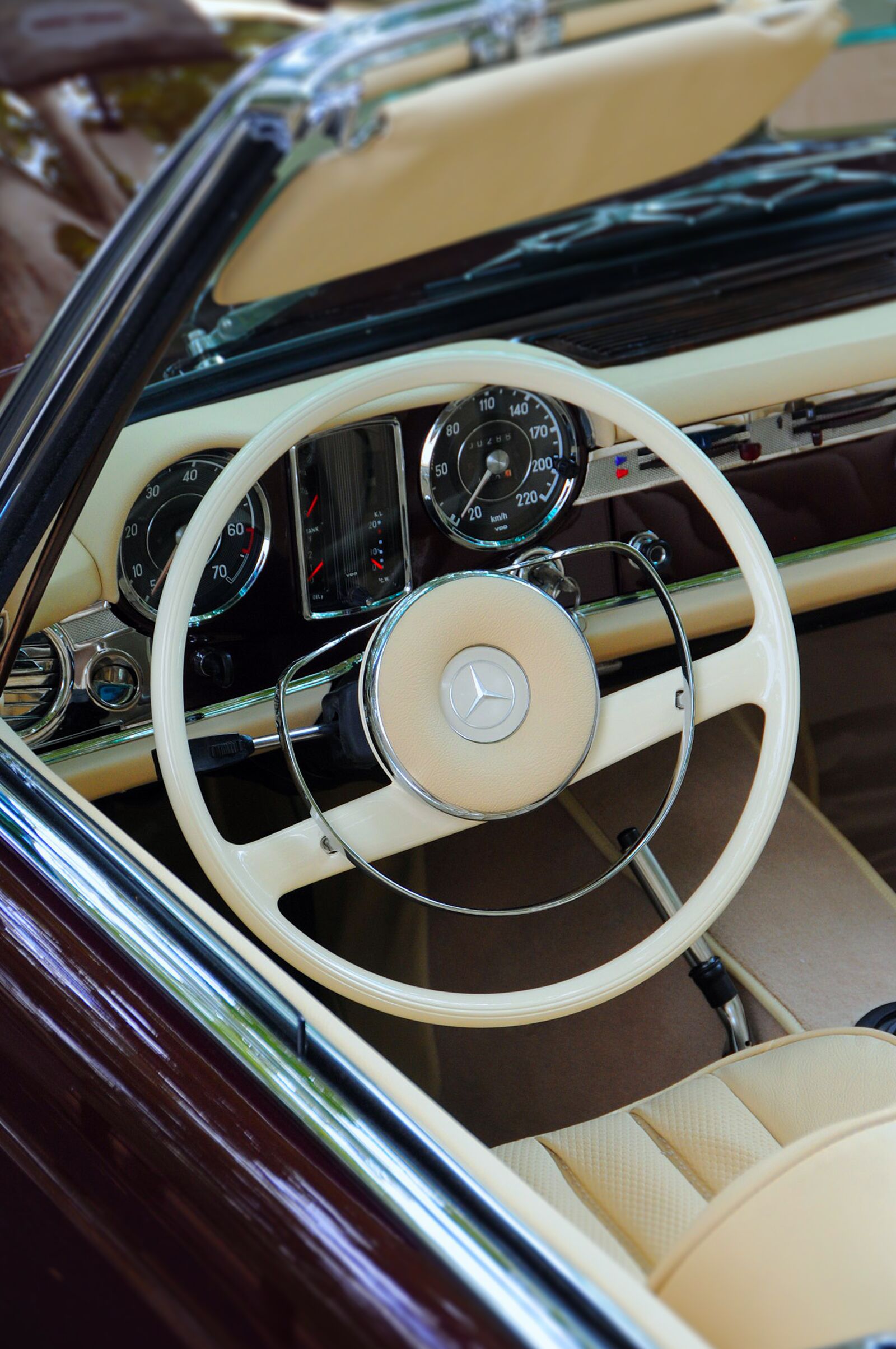 Nikon D3200 sample photo. Transport, car, engine photography