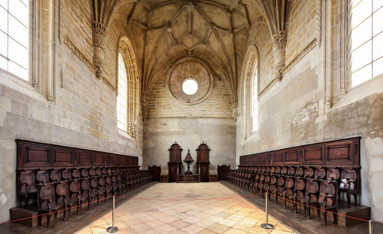 Canon EOS 550D (EOS Rebel T2i / EOS Kiss X4) sample photo. Convent of christ, castle photography