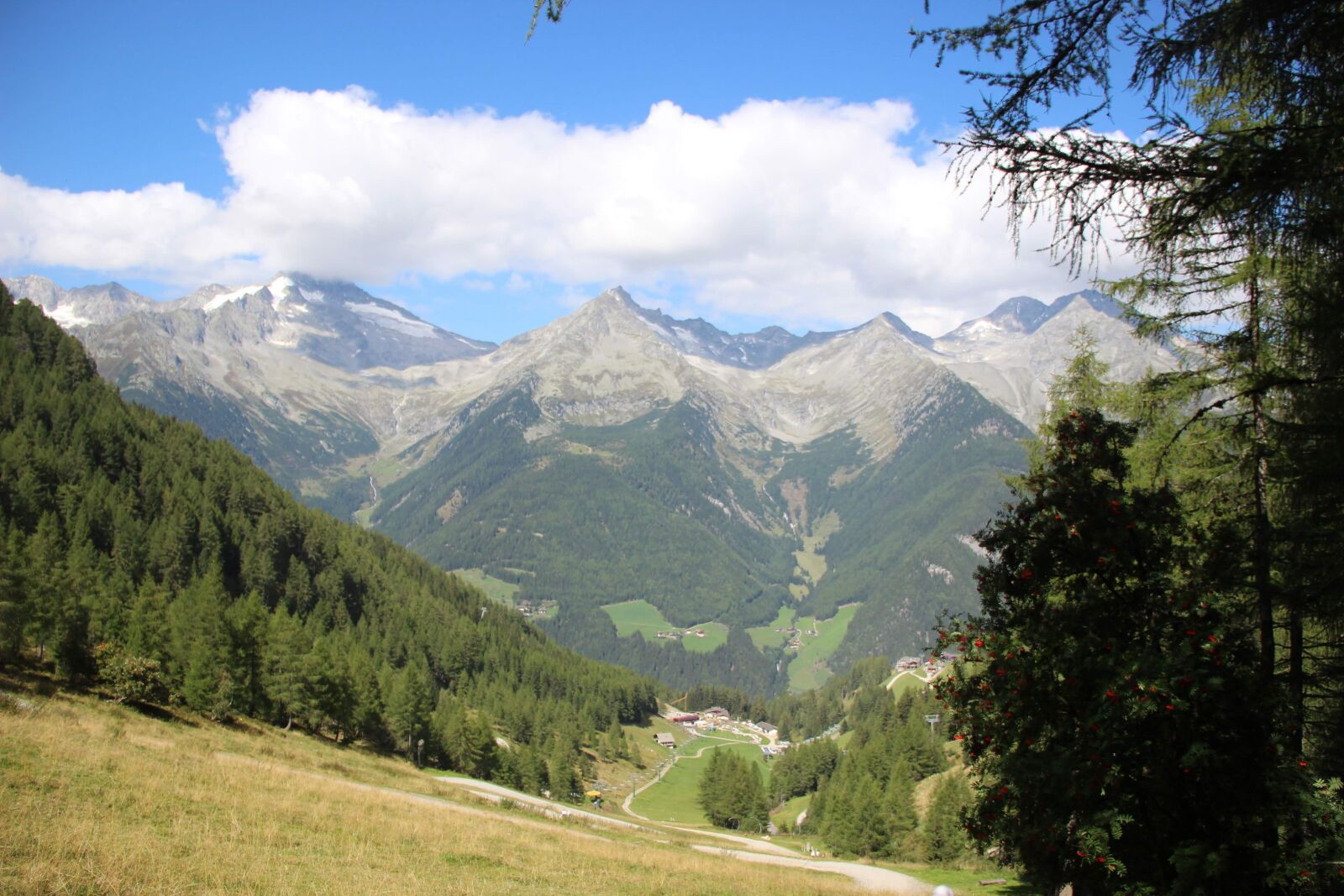 Canon EF-S 18-135mm F3.5-5.6 IS sample photo. Mountains, italy, nature photography