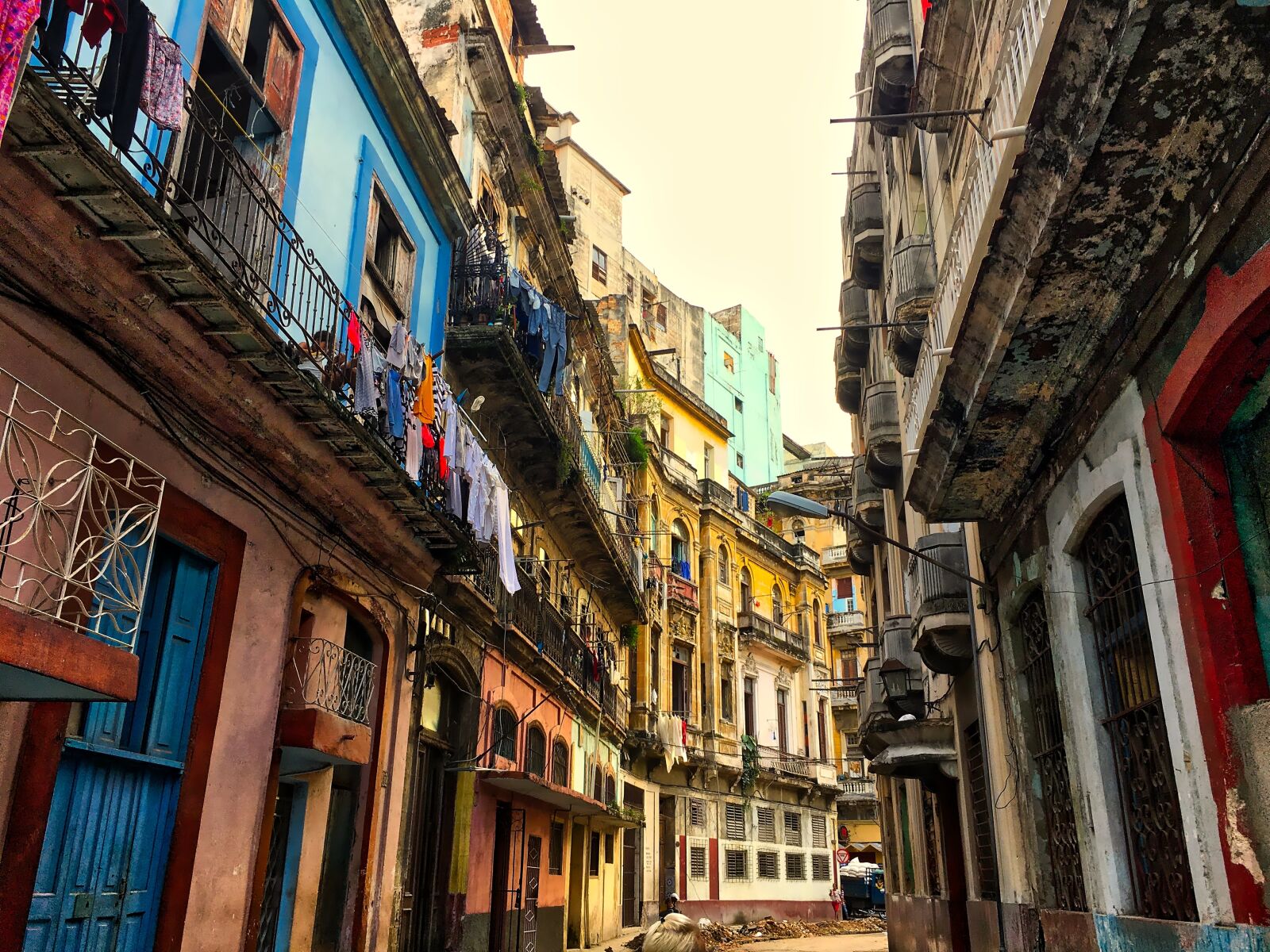 Apple iPhone 6s Plus sample photo. Cuba, havana, architecture photography