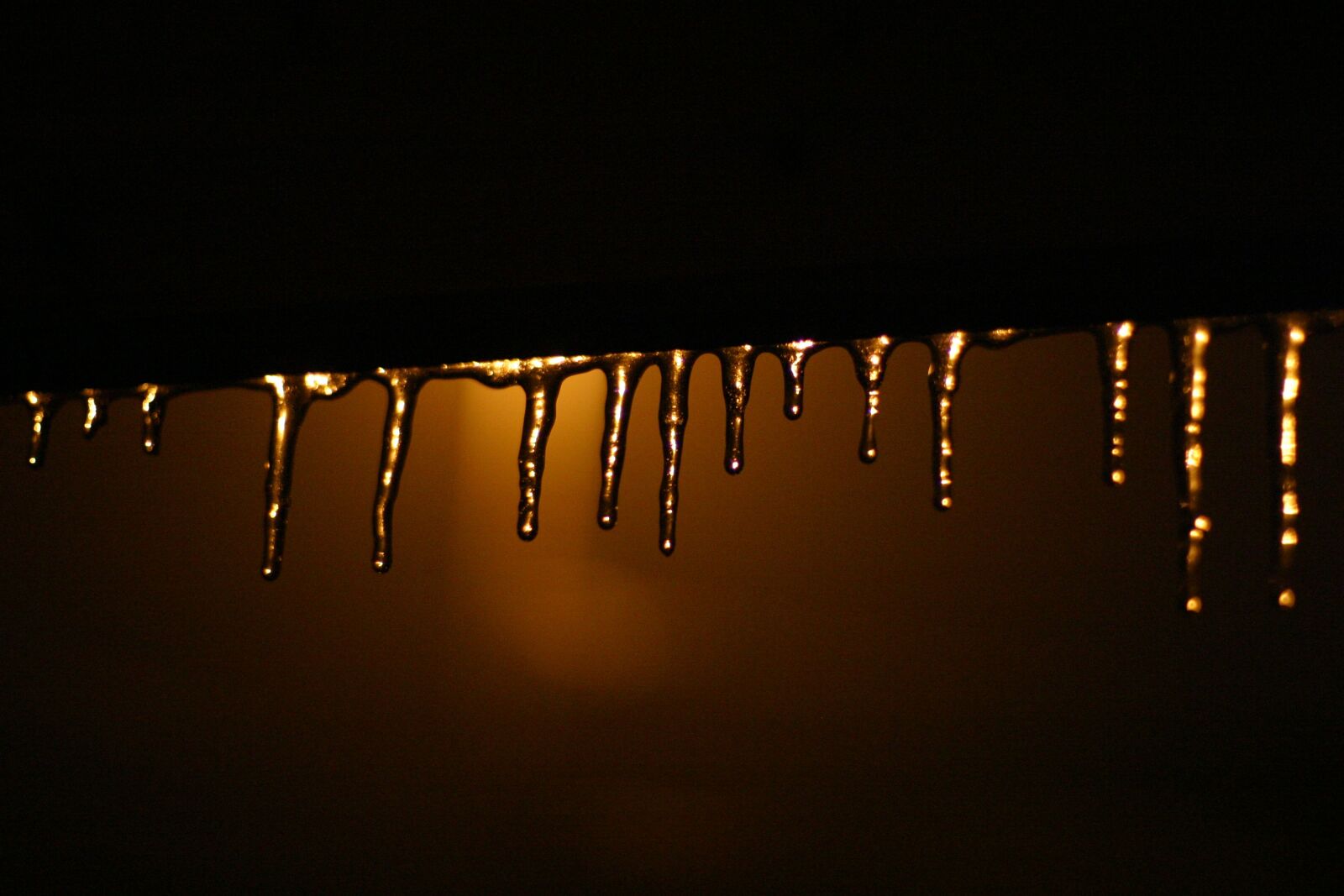 Canon EOS 10D sample photo. Macro, icicle, backlight photography