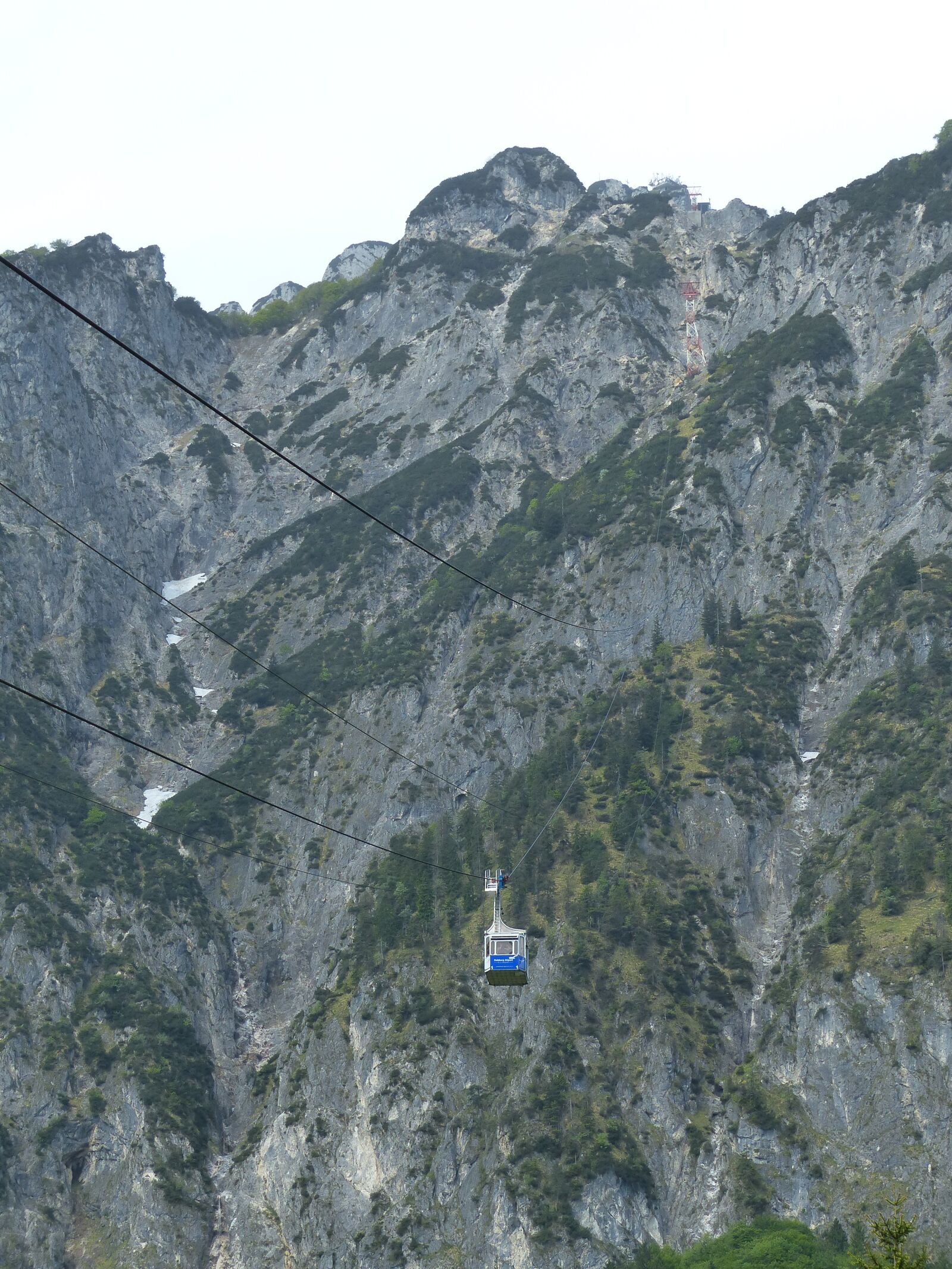 Panasonic Lumix DMC-FZ200 sample photo. Gondola, cable car, mountain photography