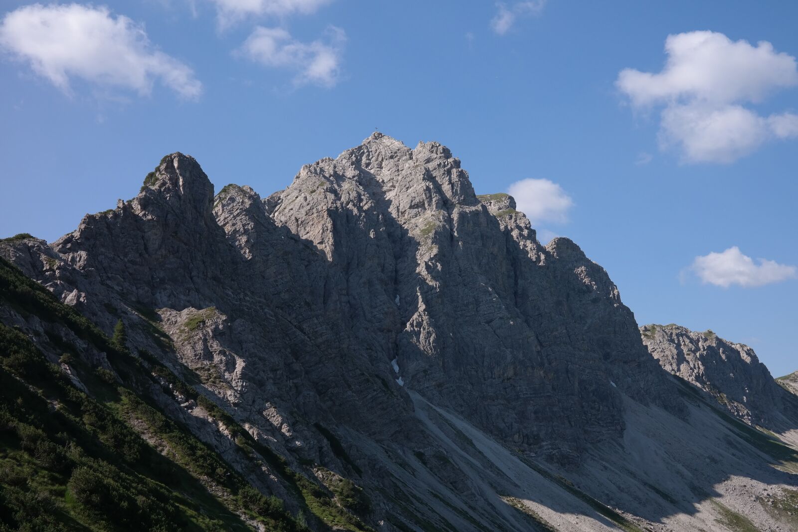 Samsung NX300 sample photo. Top of pools, mountain photography