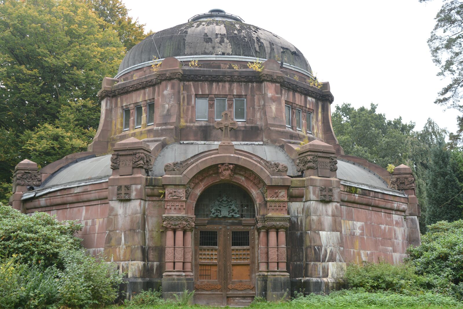 Nikon D7100 sample photo. Building, architecture, cemetery photography
