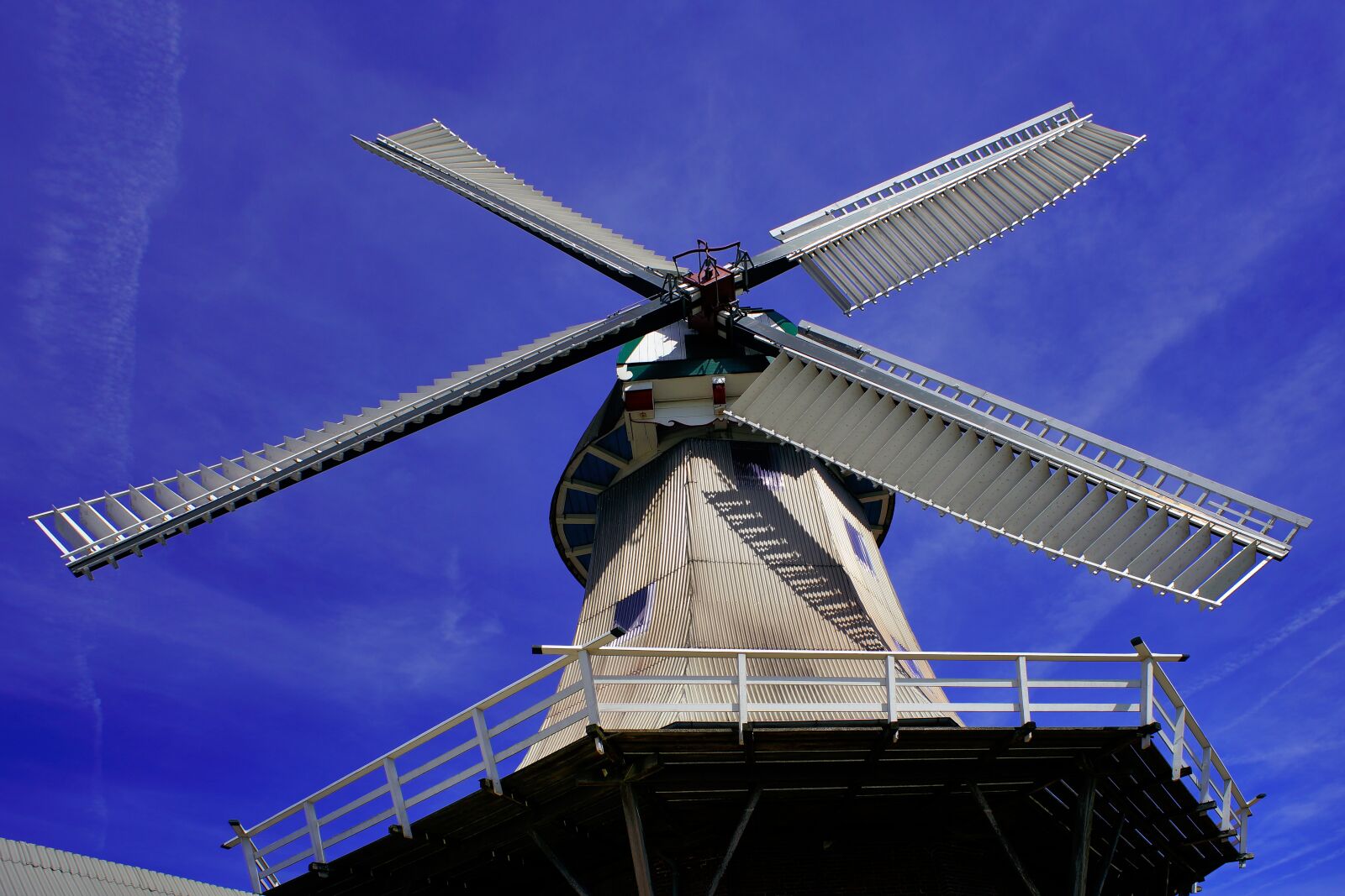 24mm F2.8 sample photo. Windmill, perspective, wing photography