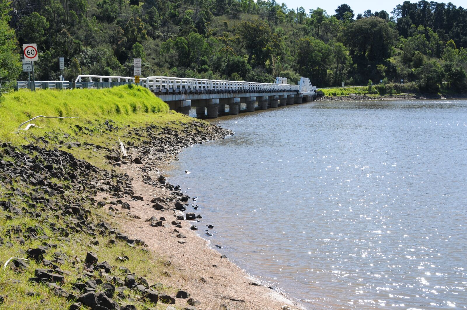 Nikon D300 sample photo. Bridge, lake, glen maggie photography