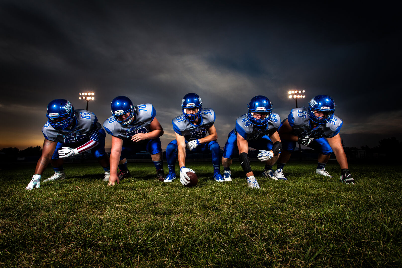 Canon EF 17-40mm F4L USM sample photo. Football, players, in, blue photography