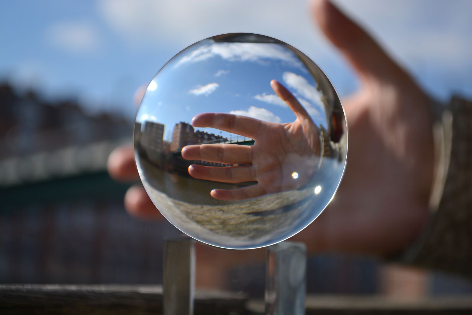 Nikon D5200 sample photo. Hand, bremen, ball photography