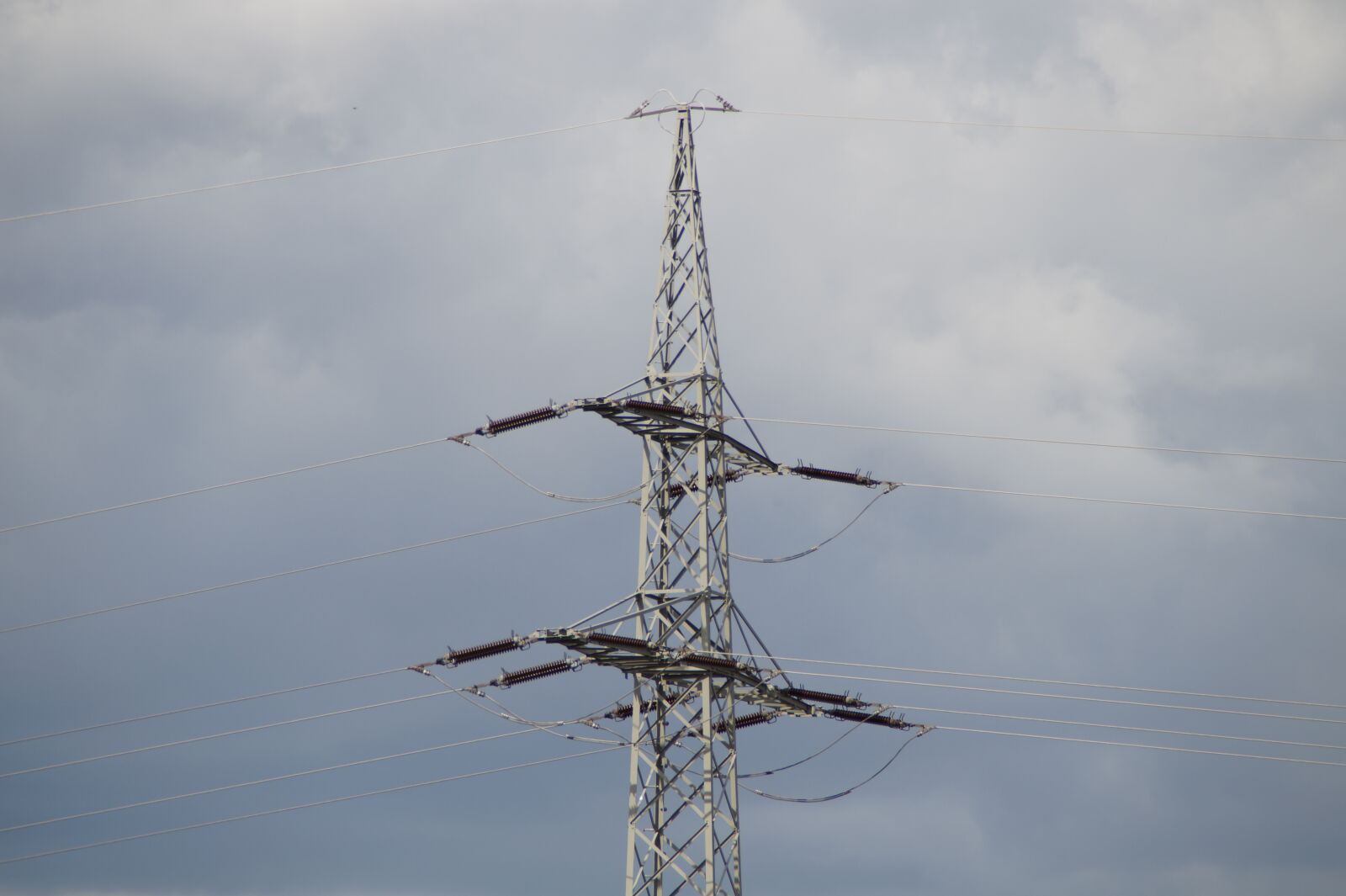 Sony SLT-A58 sample photo. Current, strommast, power line photography