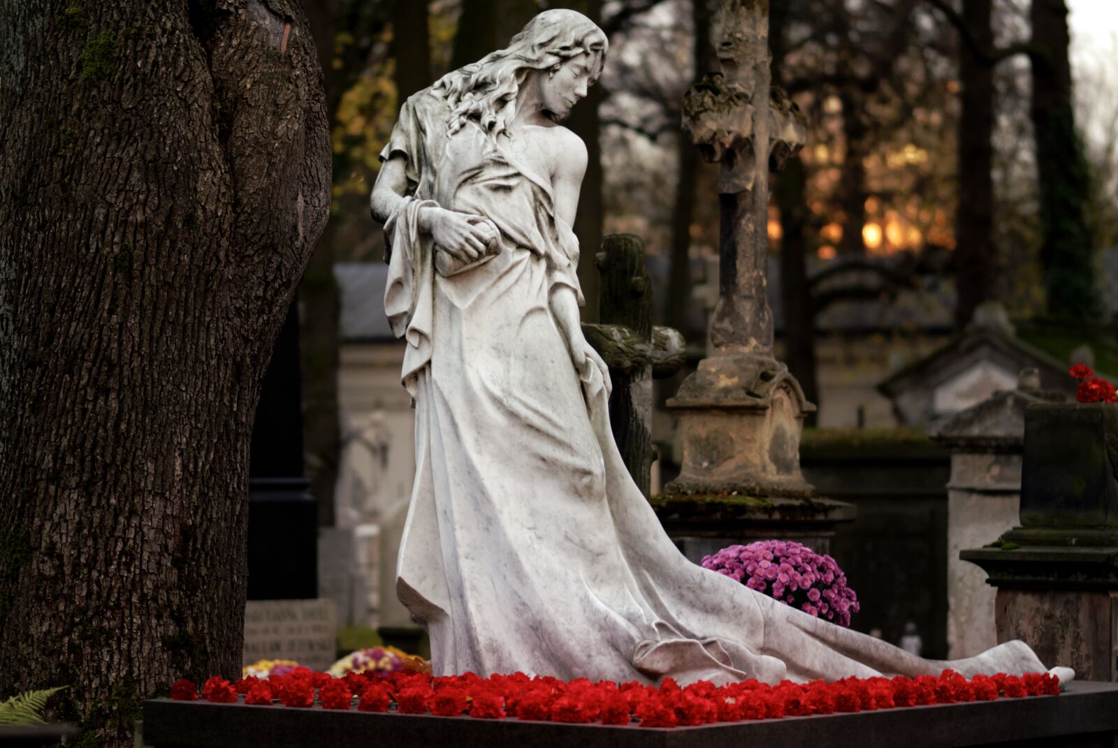 Nikon D5100 sample photo. Sculpture, figure, figurine photography