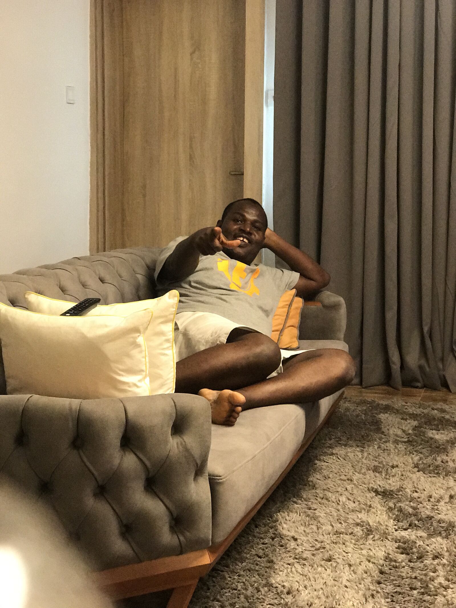 Apple iPhone 7 Plus sample photo. Interior, home, relaxation photography