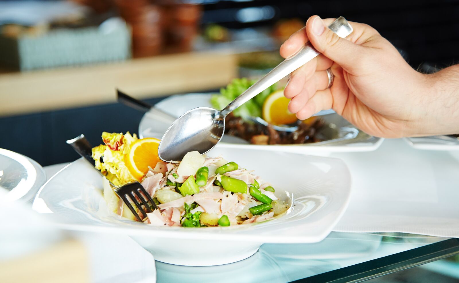 Canon EOS 5D Mark III sample photo. Buffet, hand, eat photography