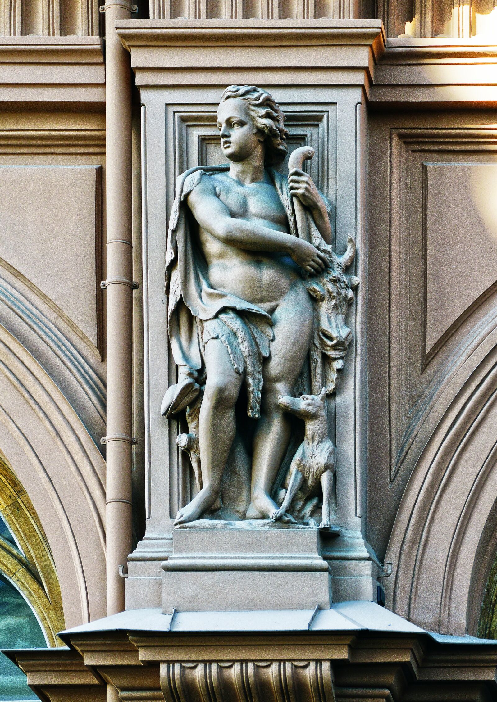 Panasonic Lumix DMC-FZ1000 sample photo. Art nouveau, facade, detail photography