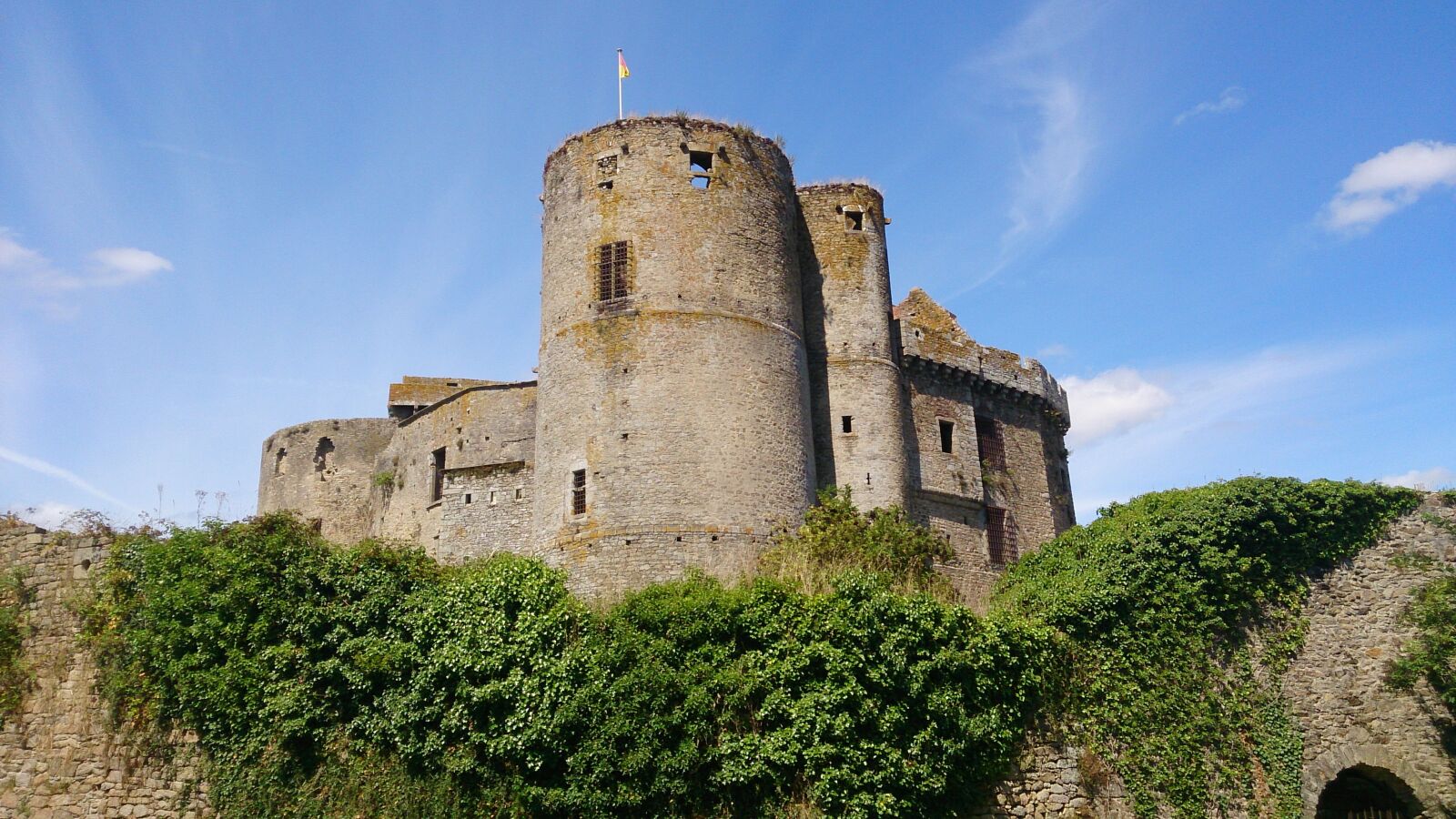 Sony Xperia Z sample photo. Castle, nature, rampart photography