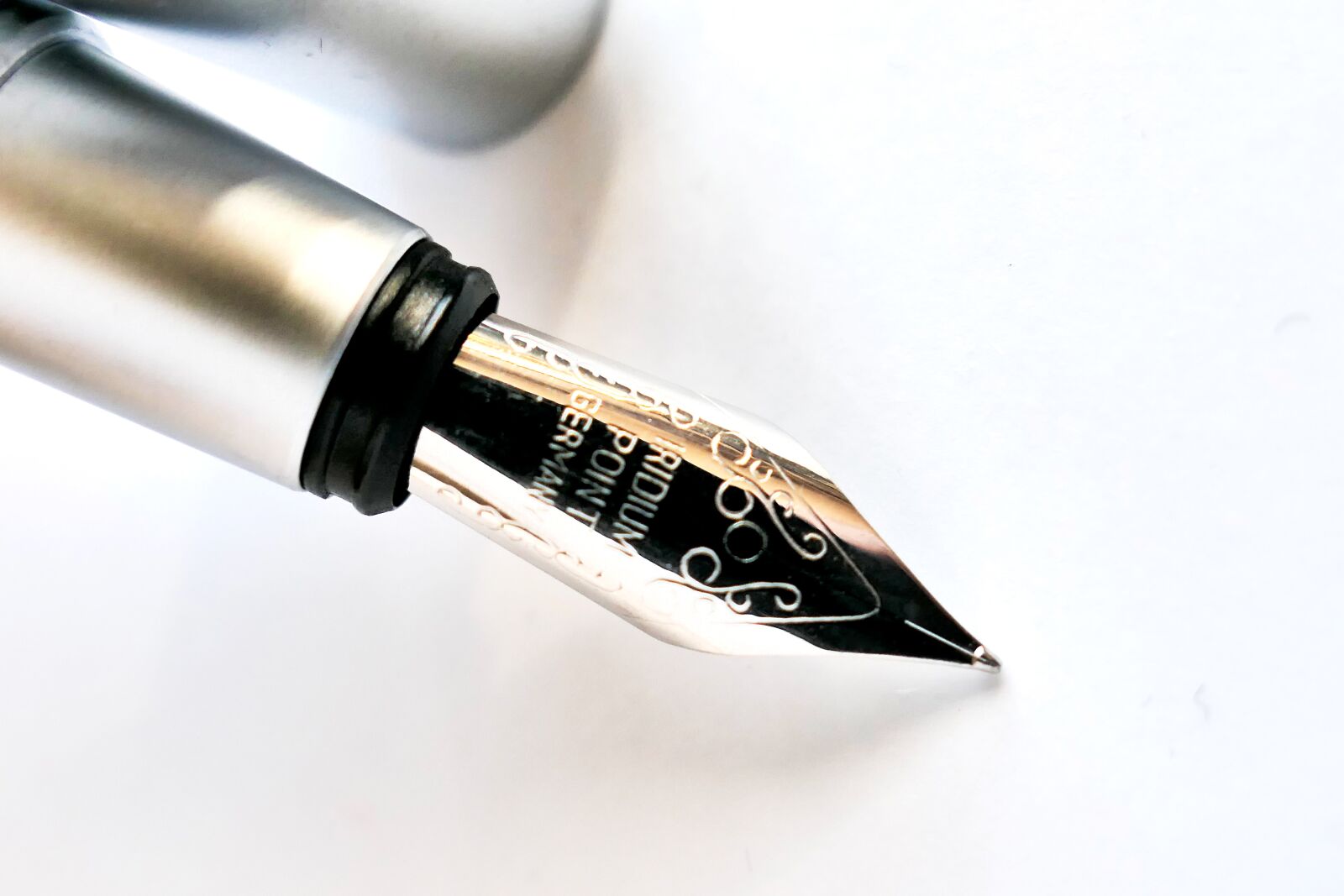 Panasonic Lumix DMC-LX10 (Lumix DMC-LX15) sample photo. Filler, fountain pen, writing photography