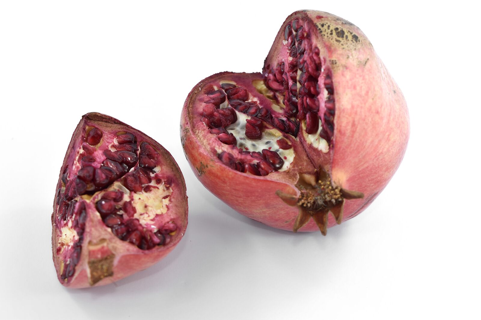 Nikon D5500 sample photo. Cross section, delicious, pomegranate photography