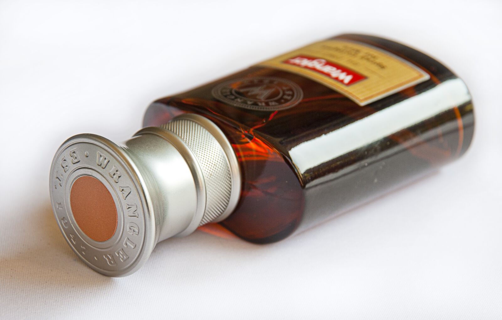 Nikon D60 sample photo. Bottle, perfume, cologne photography