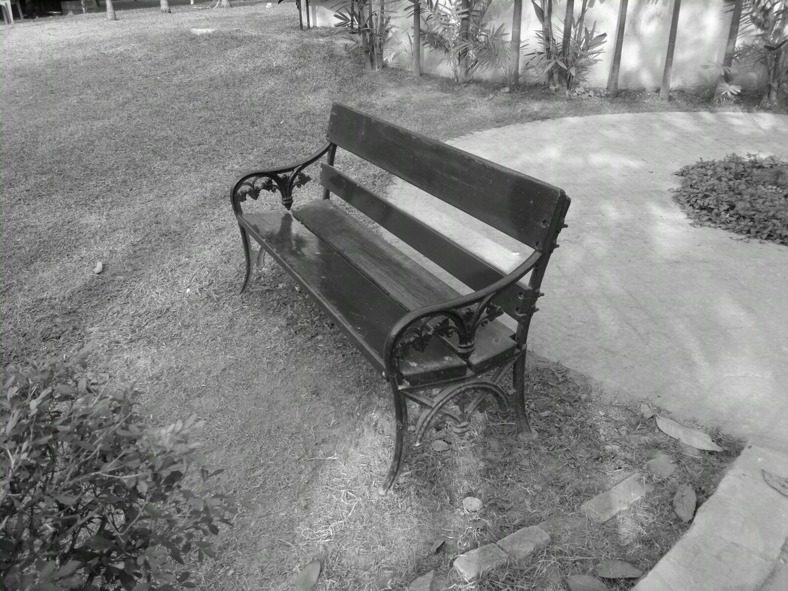 Nokia N8-00 sample photo. Bench, lonely, bench photography