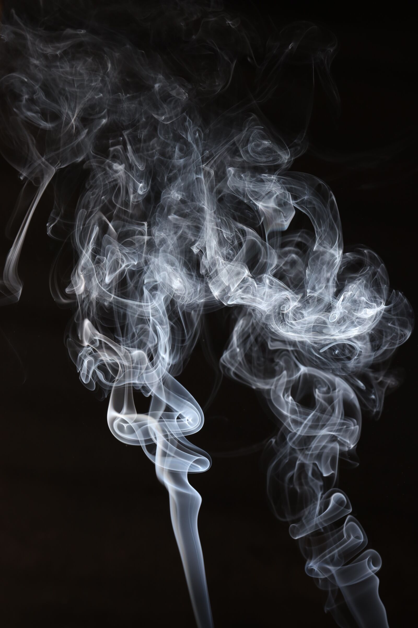 Canon EOS R sample photo. Smoke, fire, burning photography