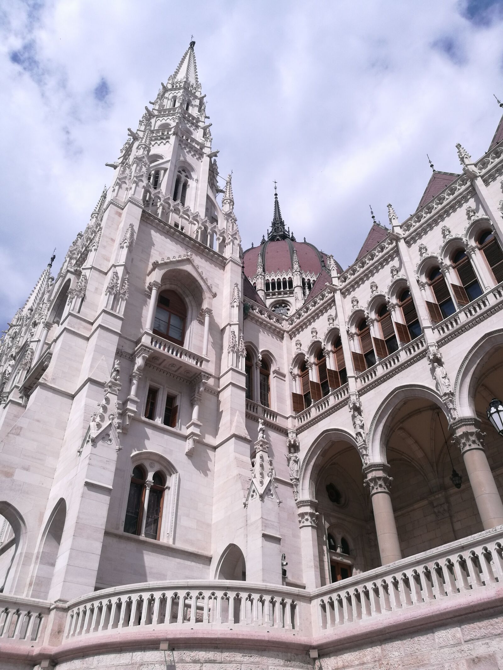 HUAWEI P9 sample photo. Parliament, budapest, hungary photography