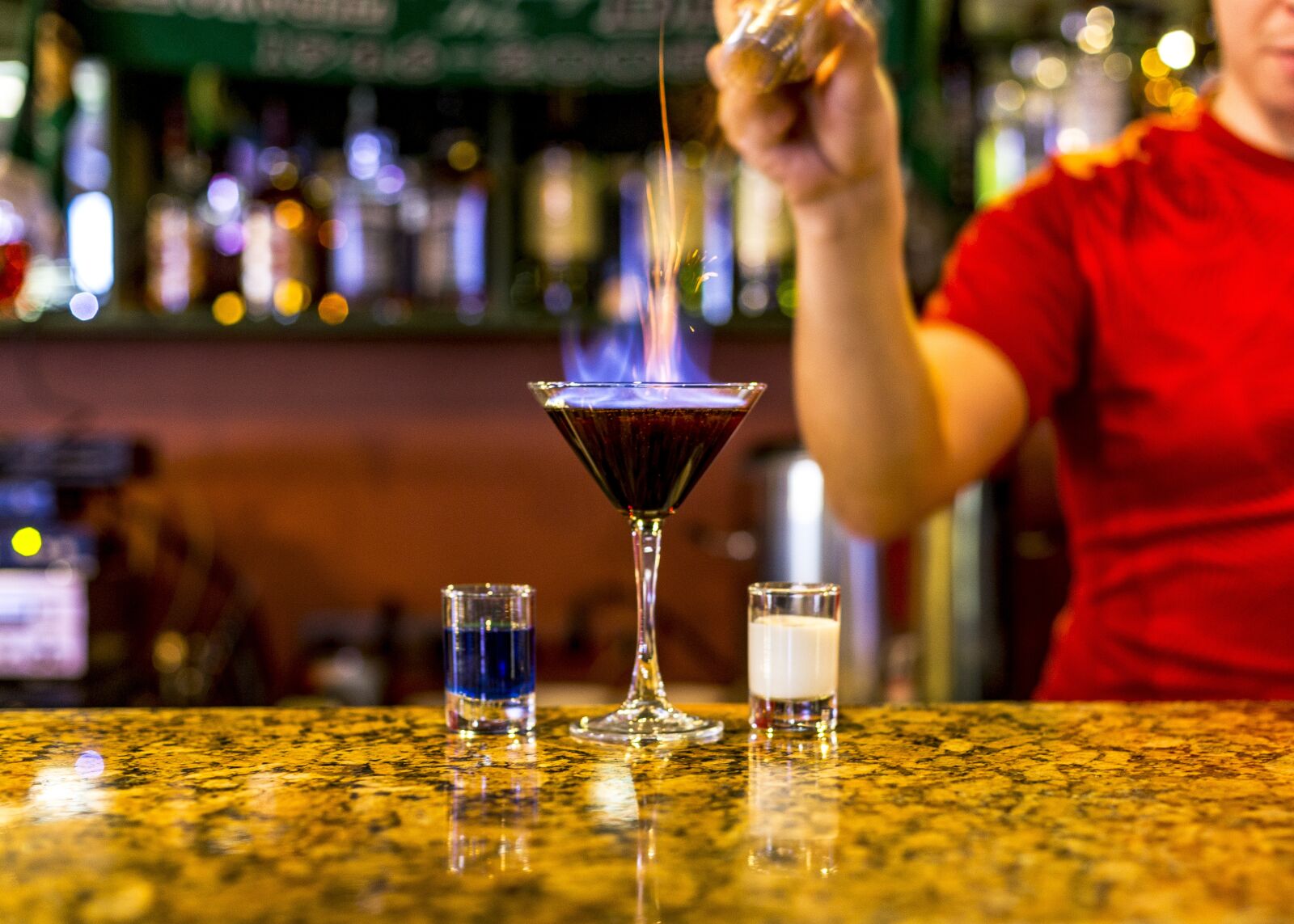 Canon EOS 6D + Canon EF 50mm F1.4 USM sample photo. Night life, bar, drink photography