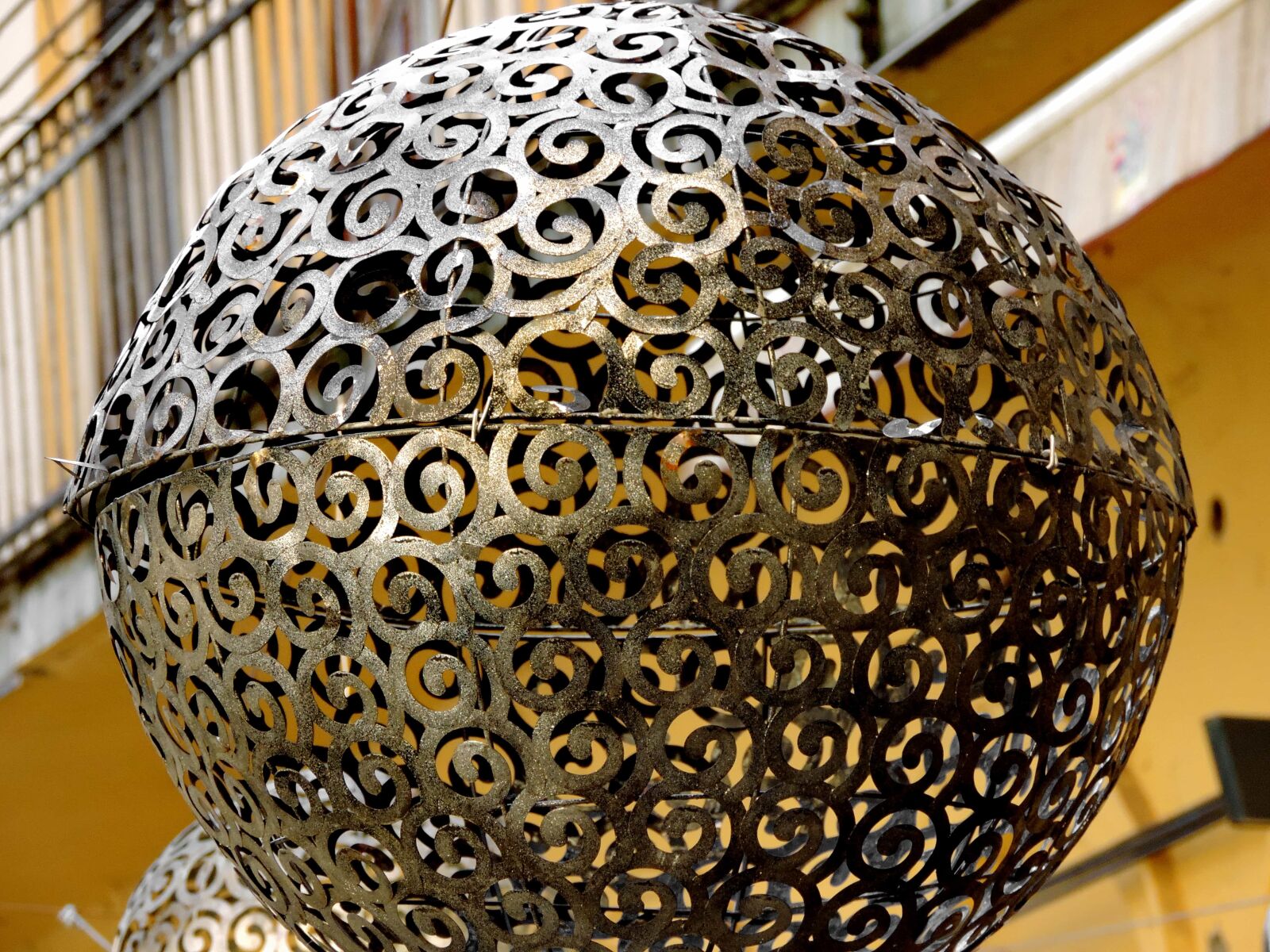 Nikon Coolpix P520 sample photo. Arabesque, creativity, sphere, decoration photography