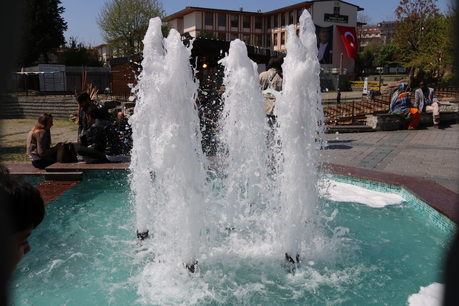 Canon EOS 750D (EOS Rebel T6i / EOS Kiss X8i) sample photo. Body of water, pool photography