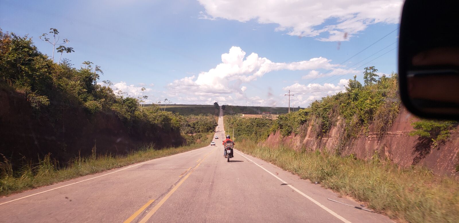 Samsung Galaxy S9 sample photo. Road, sky, green photography