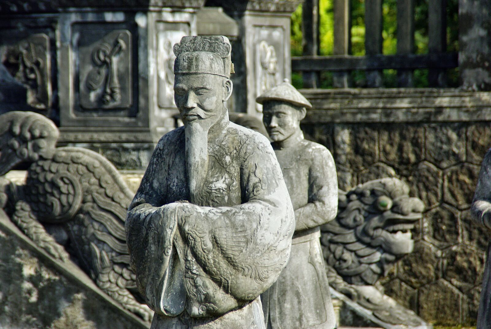 Pentax K200D sample photo. Viet nam, tomb, mausoleum photography