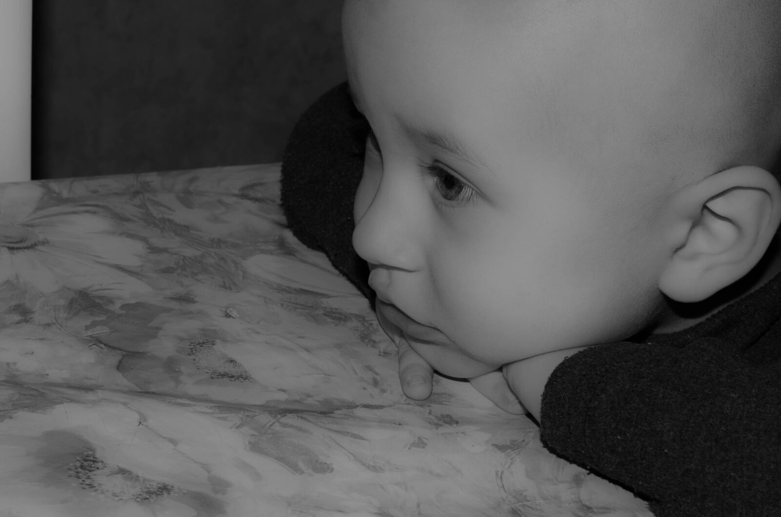 Nikon D5100 sample photo. Baby, thoughts, bw photography