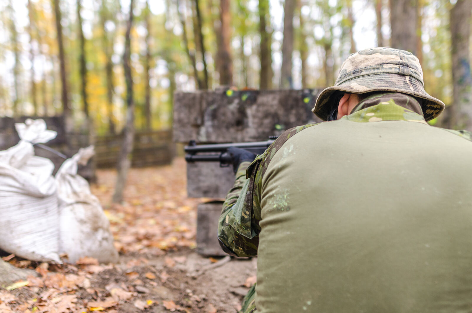 Nikon D5100 sample photo. Man, holding, rifle photography