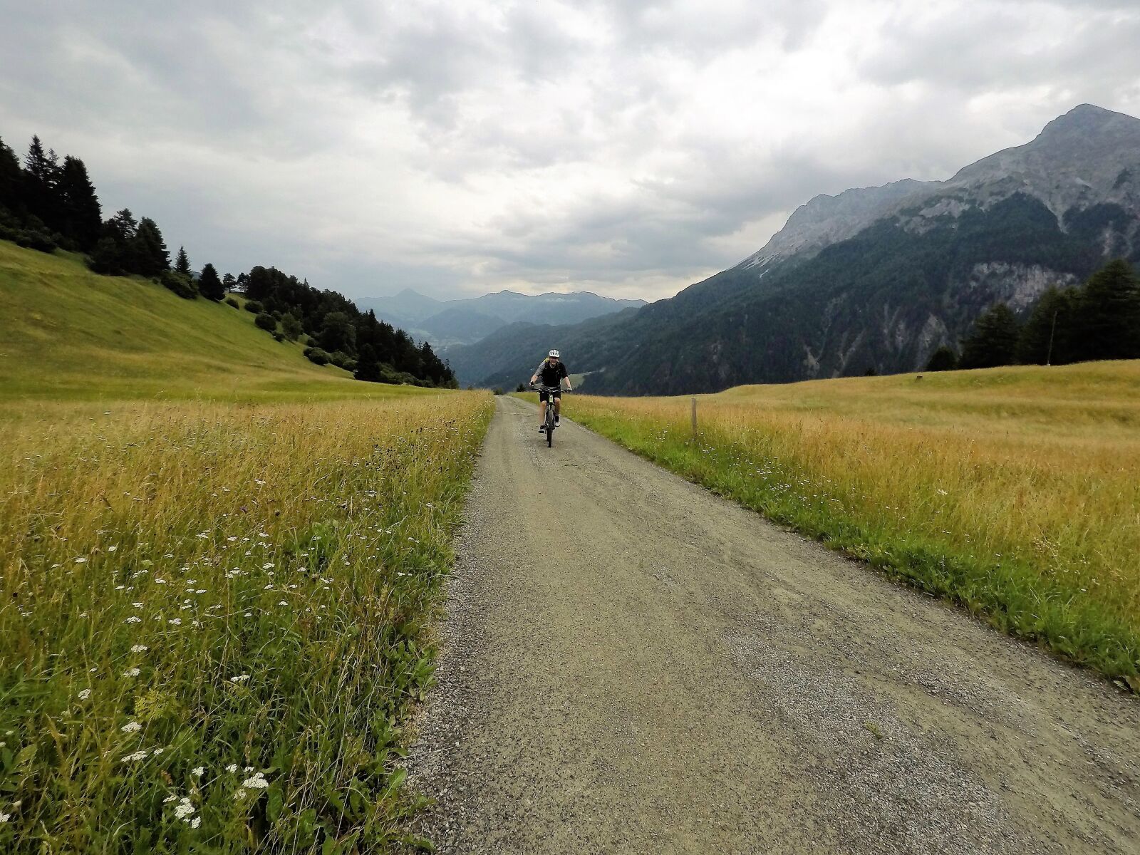 GoPro Hero5 Black sample photo. Landscape, nature, road photography