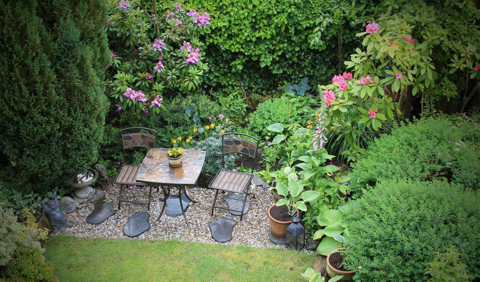 Canon EOS 550D (EOS Rebel T2i / EOS Kiss X4) sample photo. Garden, peaceful, secret photography