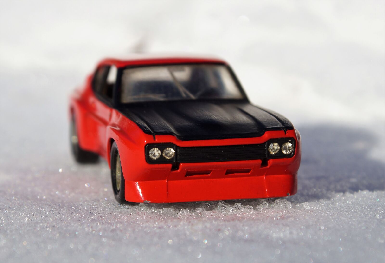 Sony DT 18-70mm F3.5-5.6 sample photo. Model car, ford, capri photography