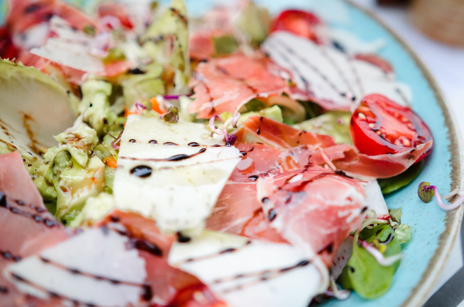 Nikon D5100 sample photo. Salad, grana padano, carpaccio photography