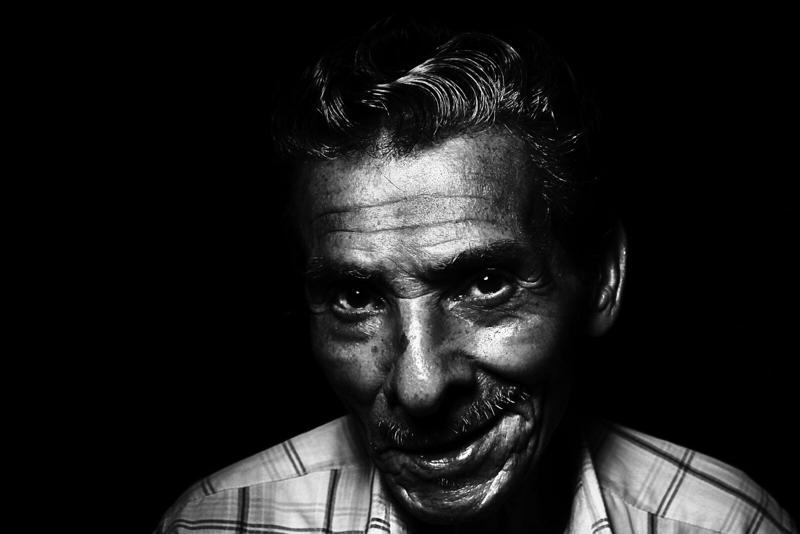 Canon EOS 1100D (EOS Rebel T3 / EOS Kiss X50) sample photo. Grayscale, photo, of, man photography