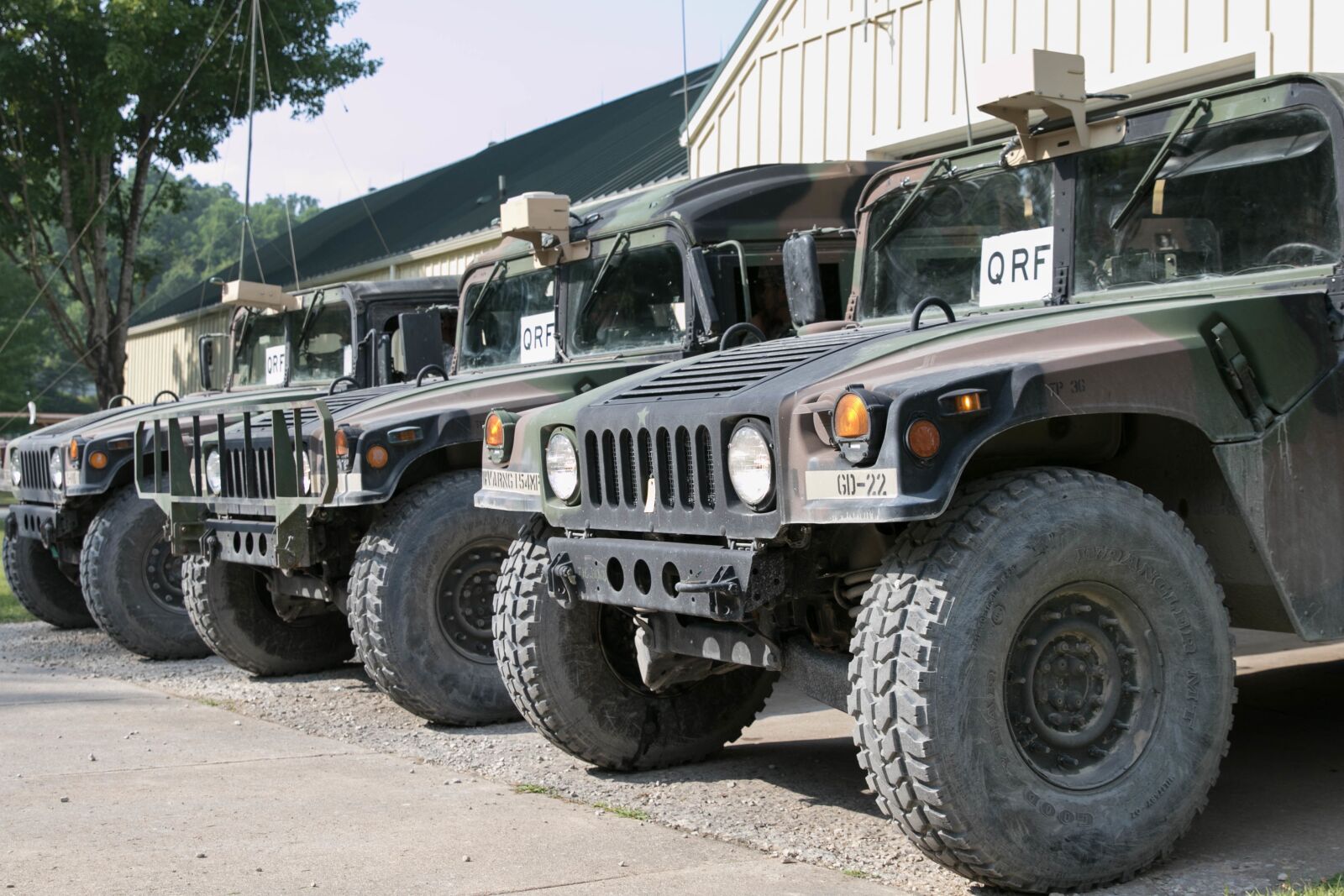 Canon EOS 7D Mark II sample photo. Humvee, army, movement photography