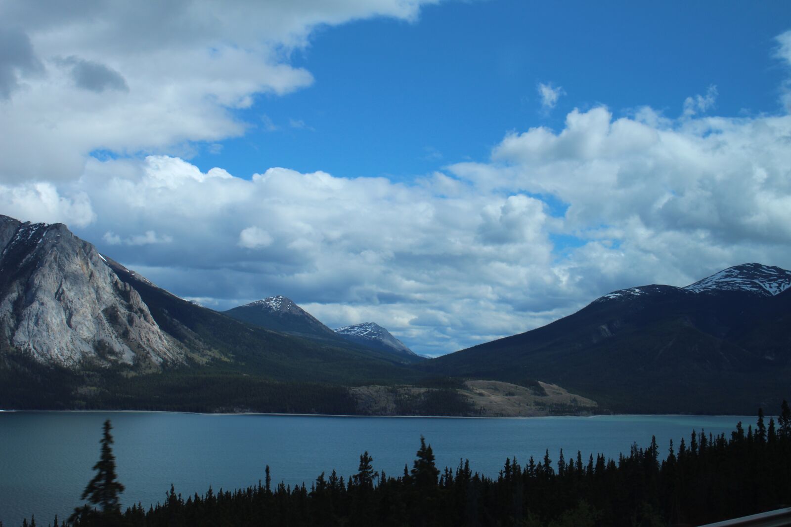 Canon EOS 100D (EOS Rebel SL1 / EOS Kiss X7) sample photo. Alaska, mountain, water photography