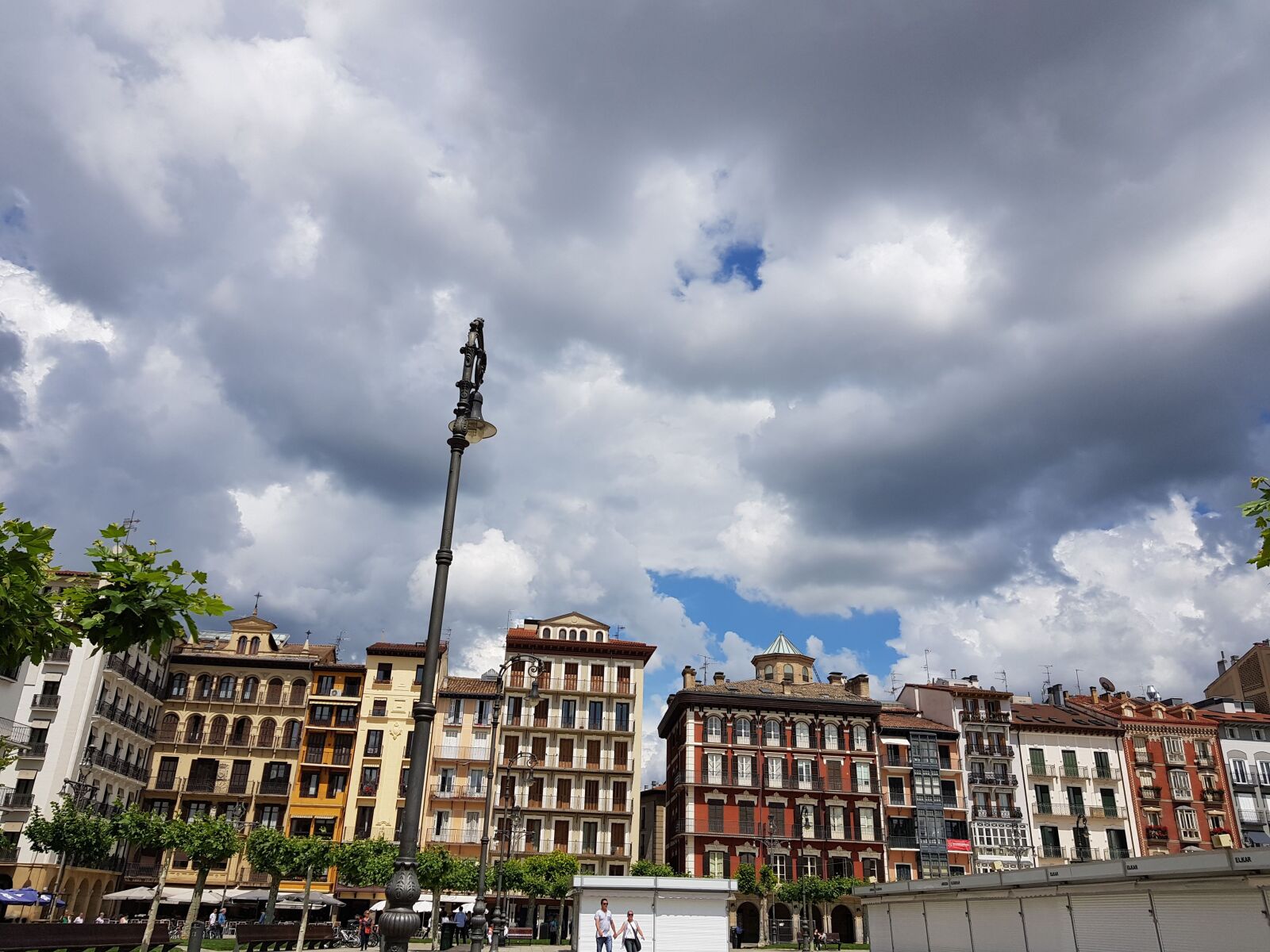 Samsung Galaxy S8 sample photo. Pamplona, spain, navarre photography