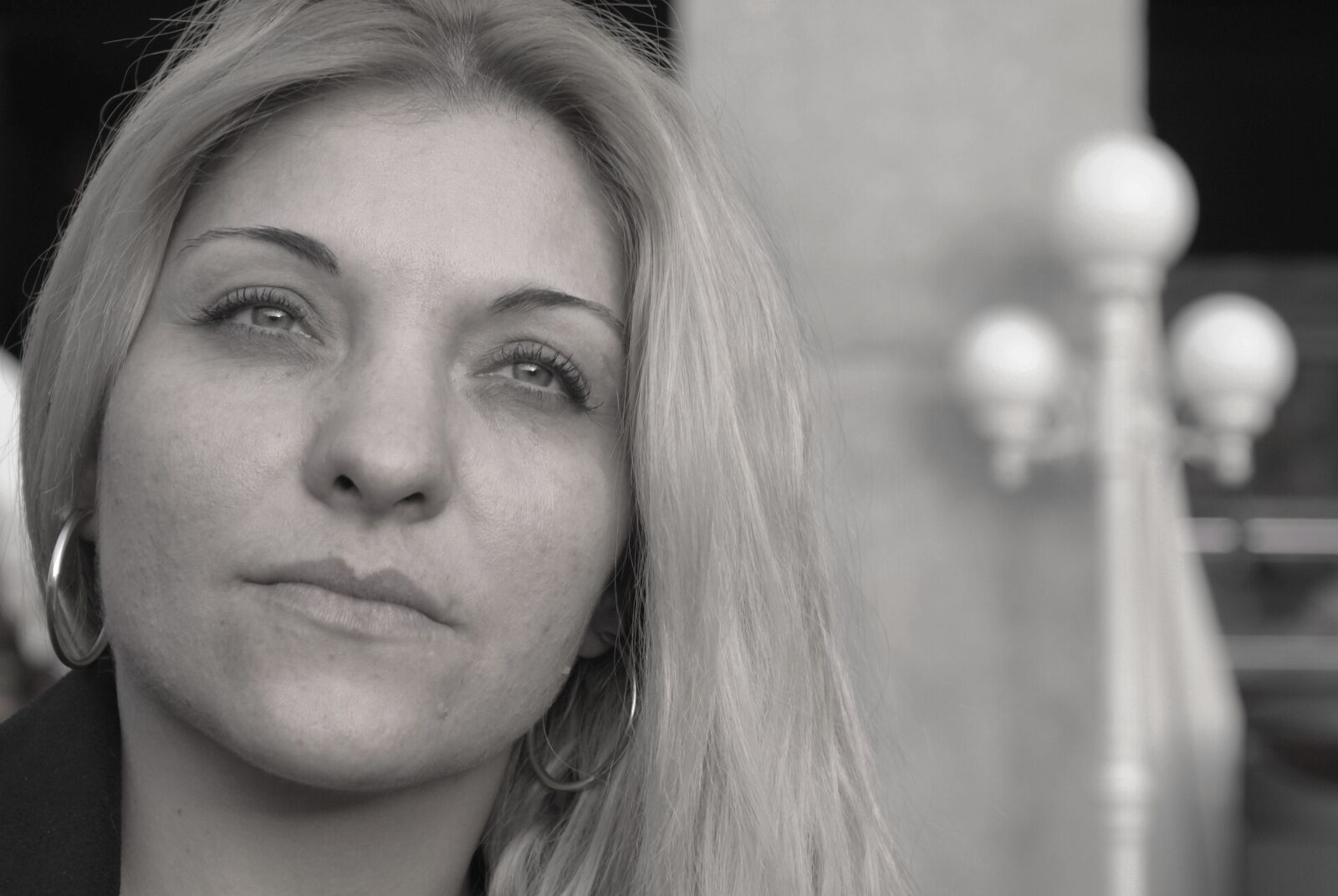 Sony Alpha DSLR-A100 sample photo. Women, portrait, person photography