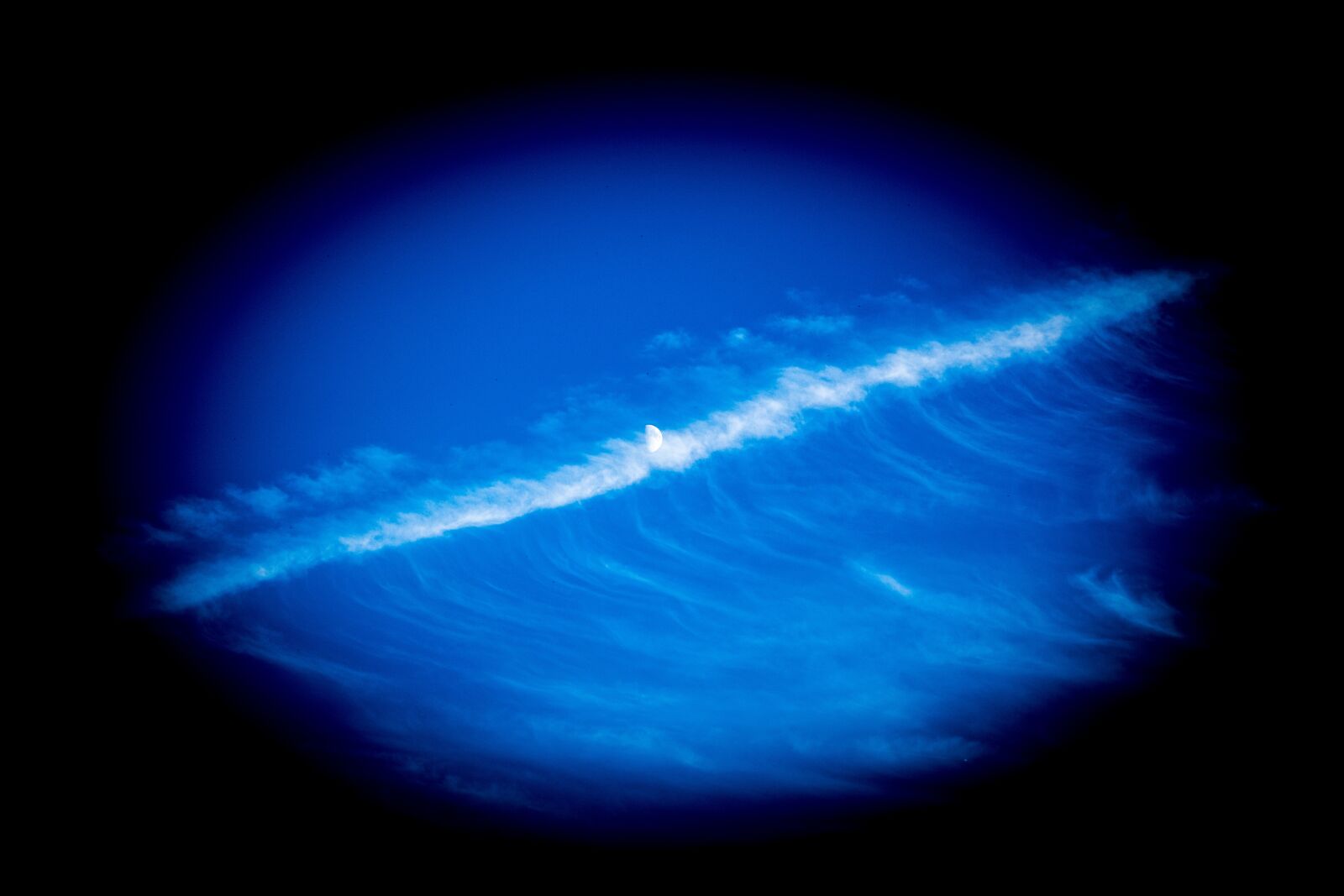 Nikon D5200 sample photo. Moon, sky, blue photography