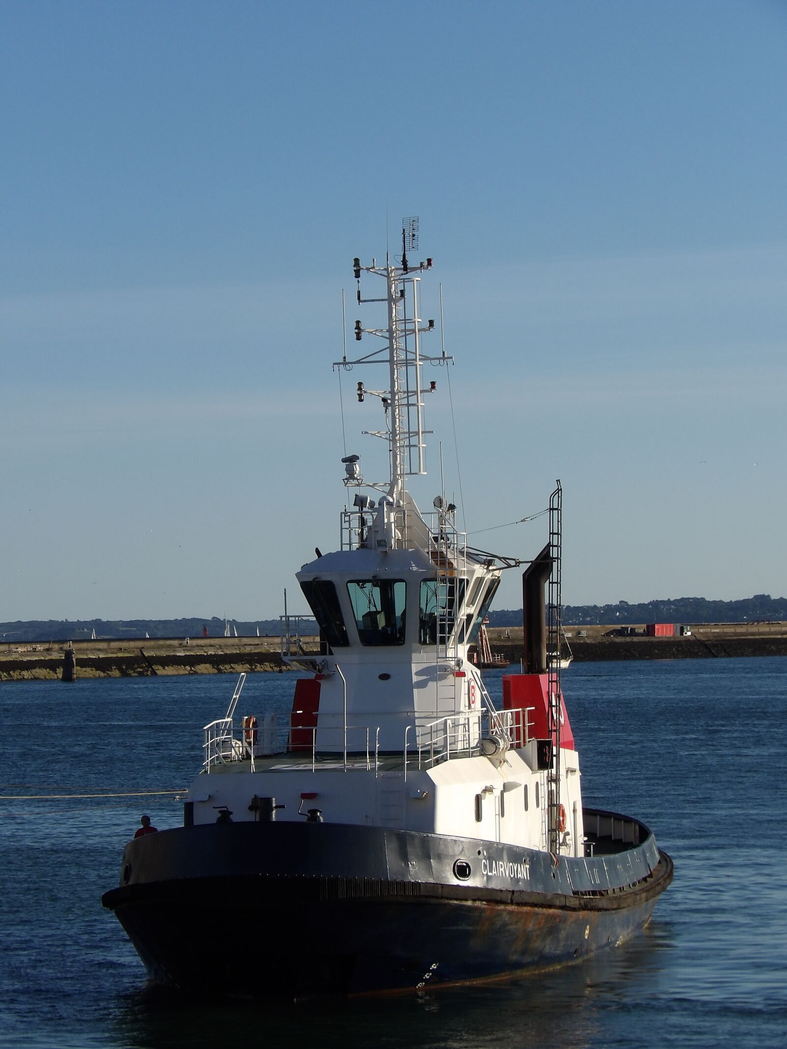 Kodak PIXPRO AZ521 sample photo. Boat, ship, tug photography
