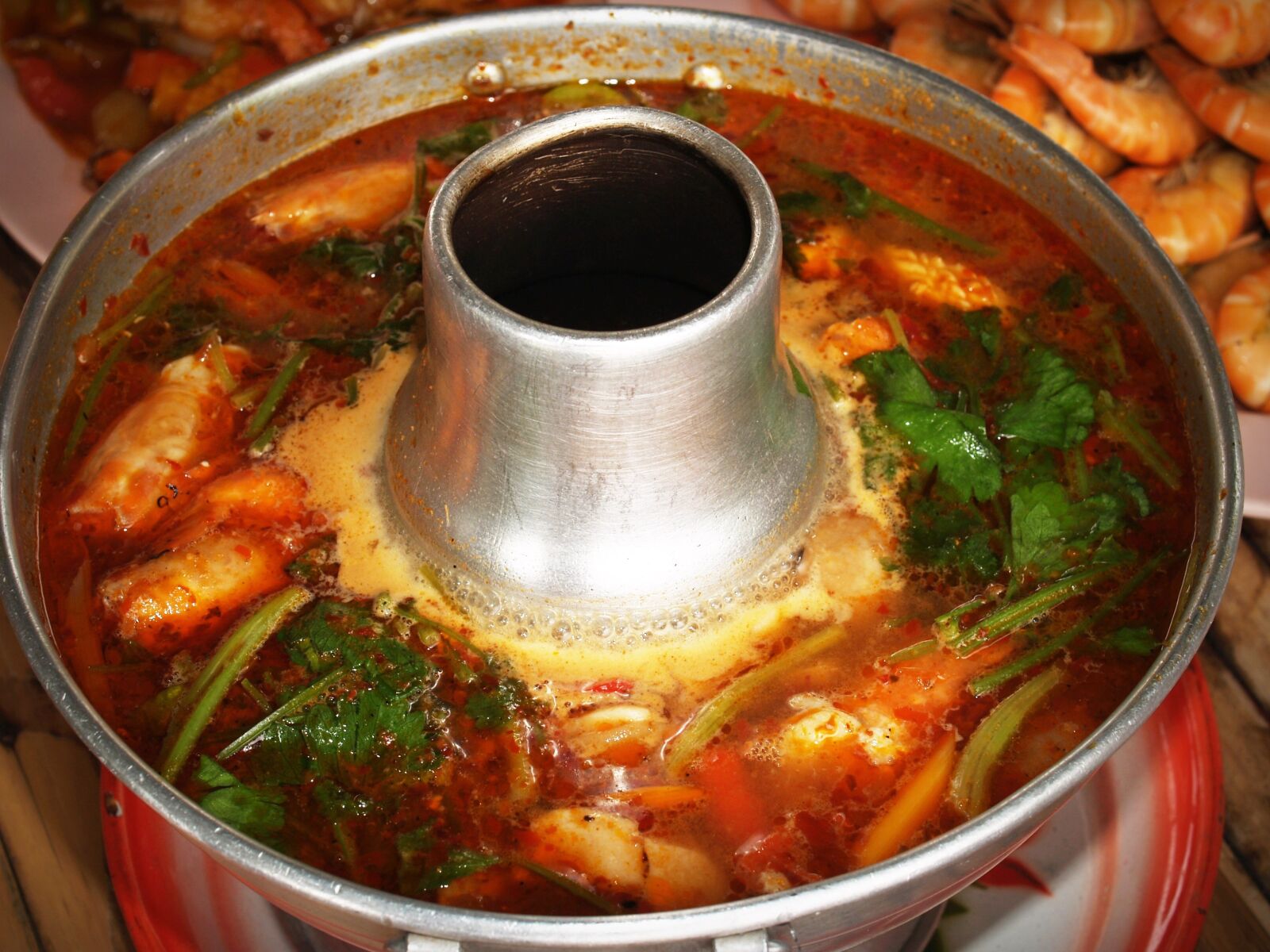 Olympus E-300 (EVOLT E-300) sample photo. Food, thai soup with photography