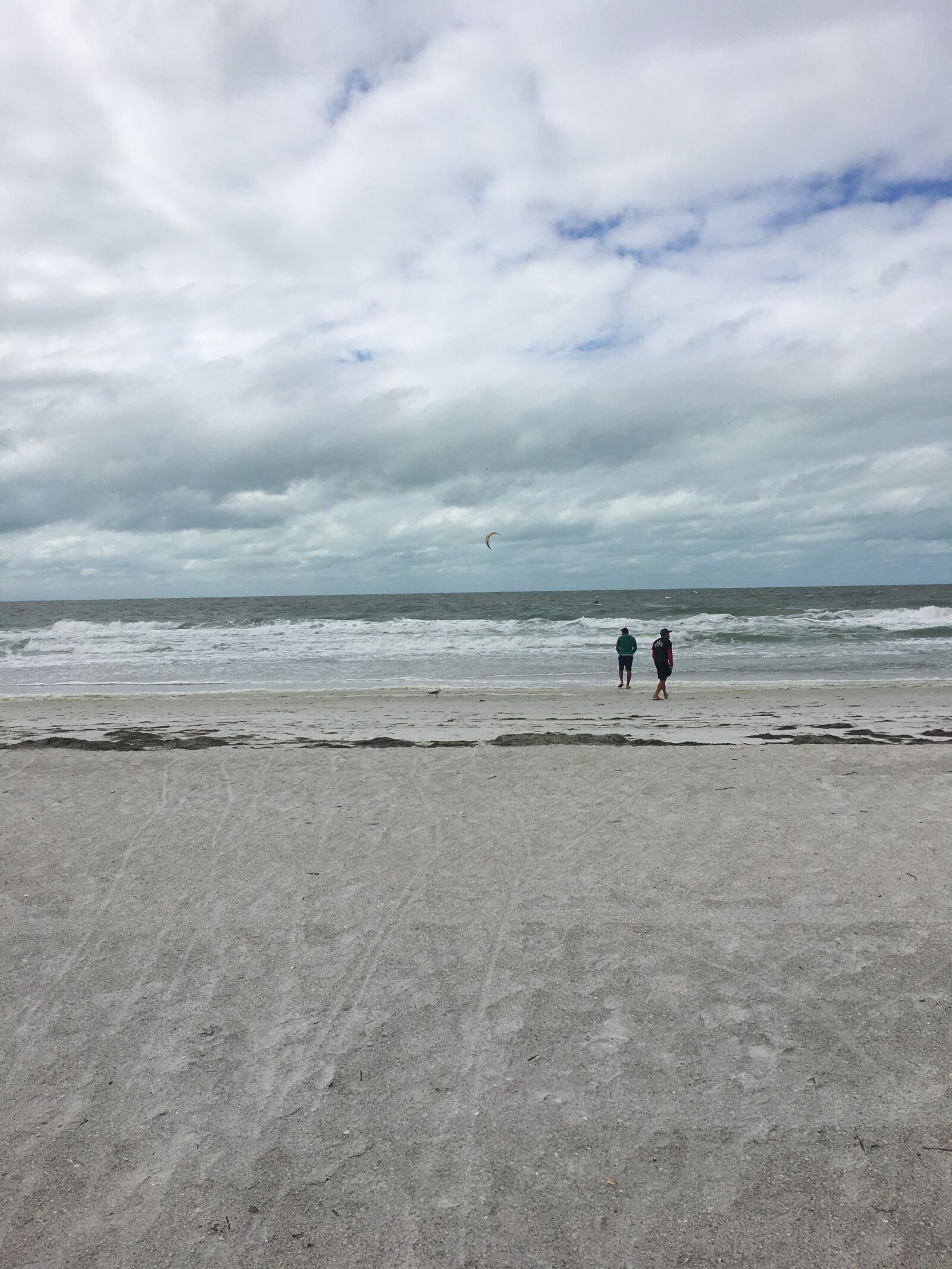 iPhone 6s Plus back camera 4.15mm f/2.2 sample photo. Florida, beach, travel photography