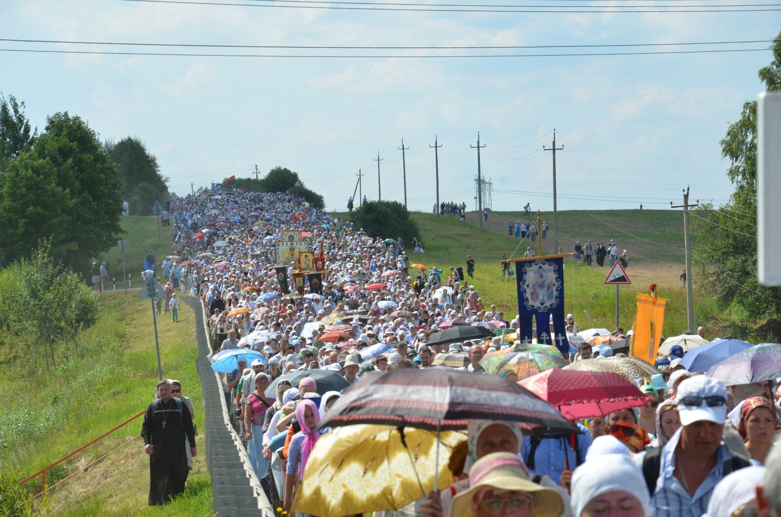 Nikon D7000 sample photo. The procession, sergiev posad photography