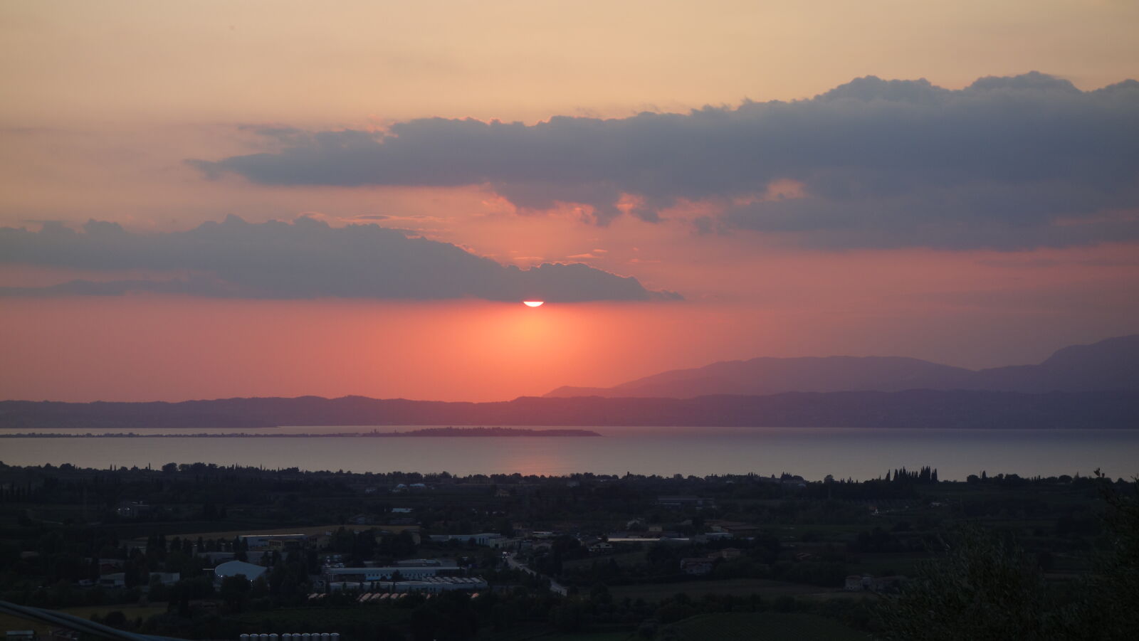 Sony Cyber-shot DSC-RX100 sample photo. Italy, sunset photography