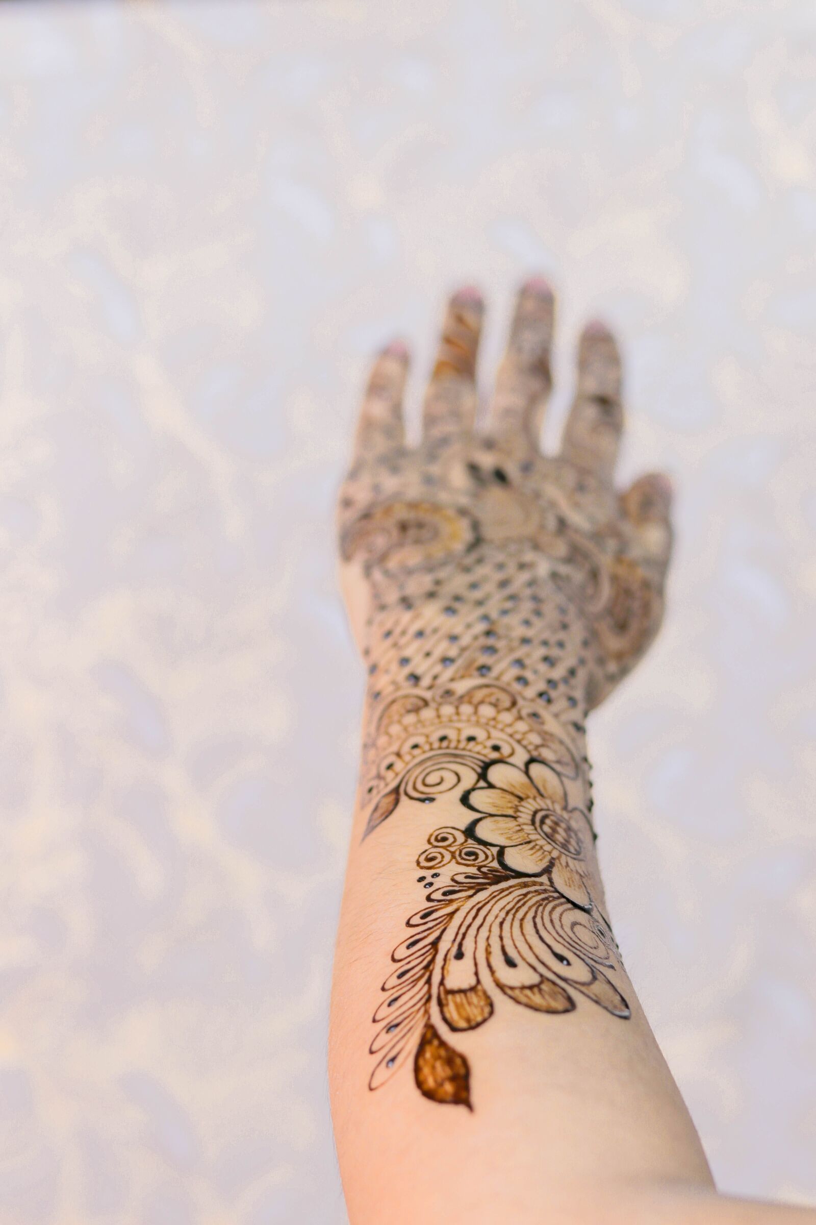 Canon EOS 80D sample photo. Henna, bride, wedding photography