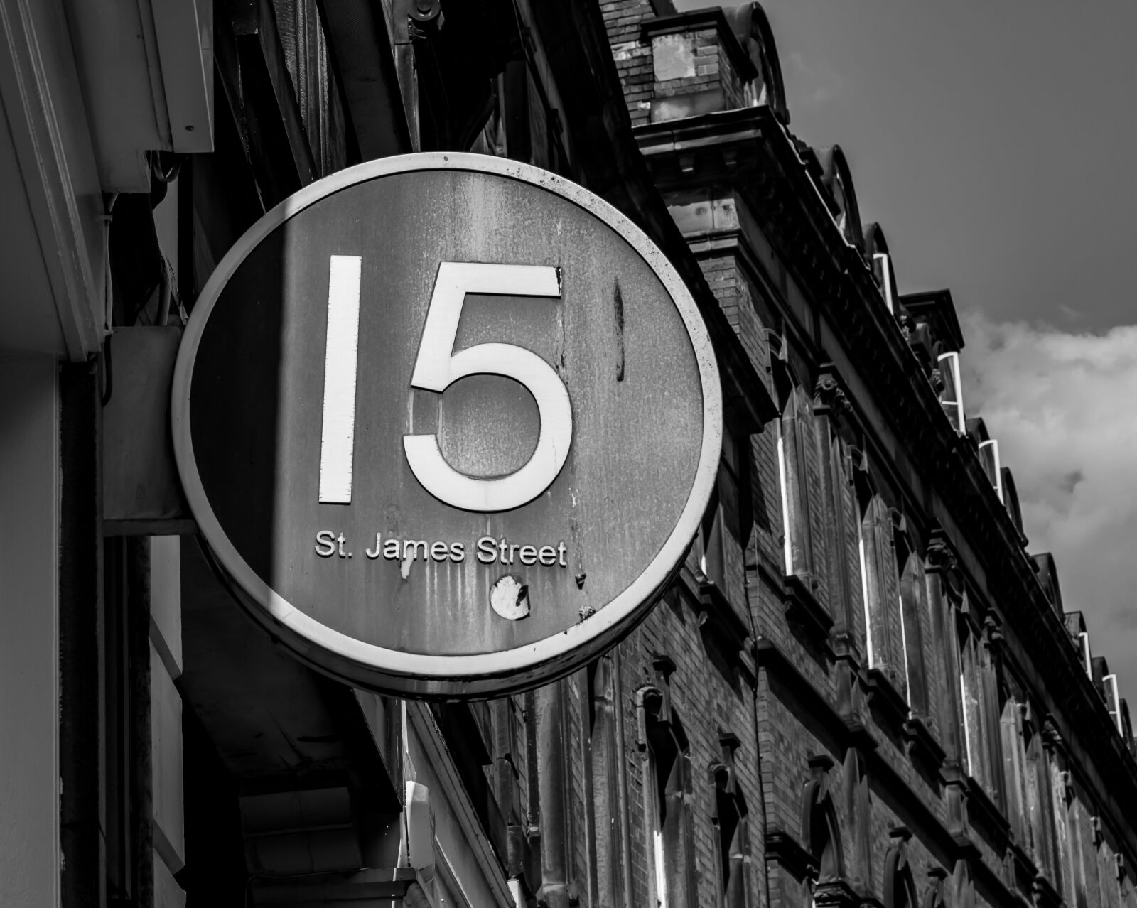 Canon EOS 70D + Canon EF 50mm F1.4 USM sample photo. Street, building, city photography